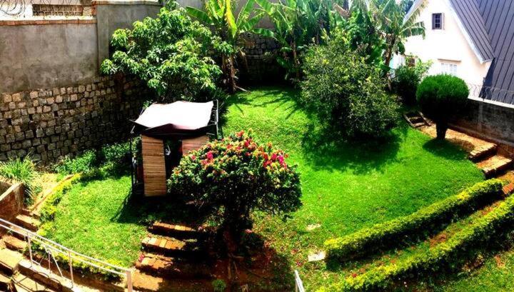 Le Fumoir Guest House Chambre Double Antananarivo Exterior foto